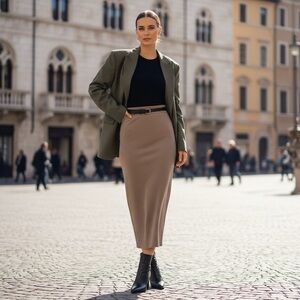 Zara Tan Knit Pull On Pencil Skirt size M Career Office wear